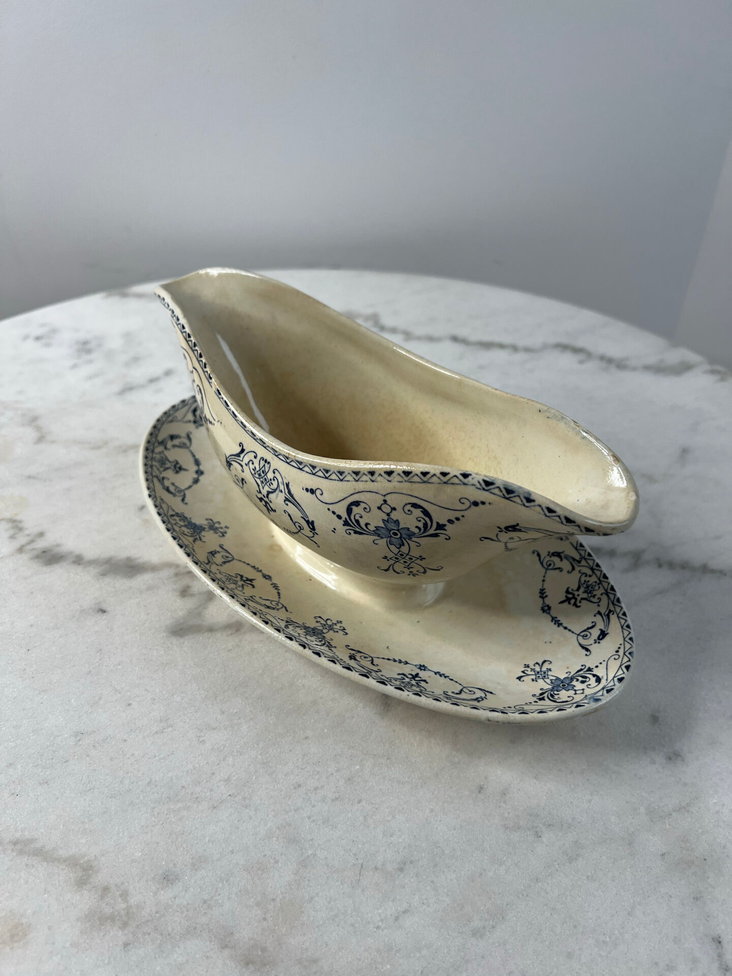 Lunéville sauce boat KG Moustier ironstone