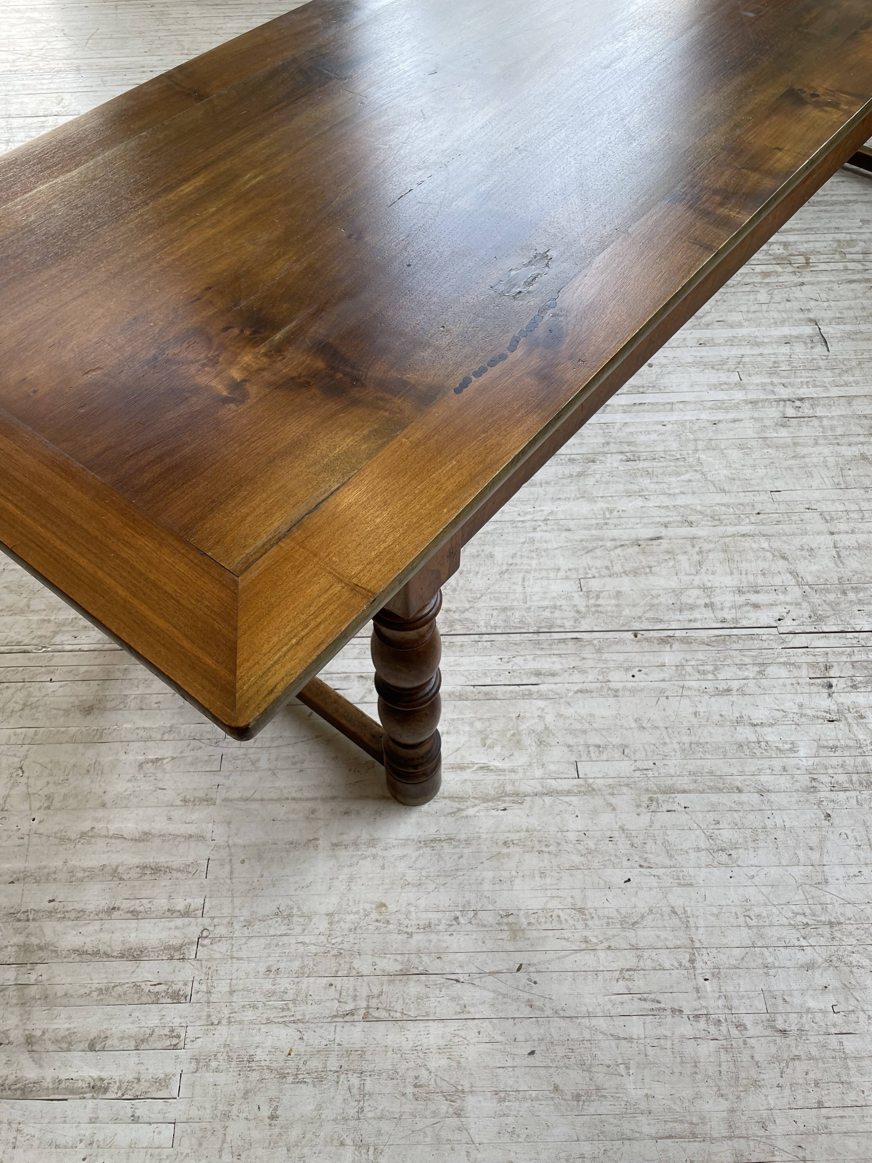Table of draper firm walnut 260cm