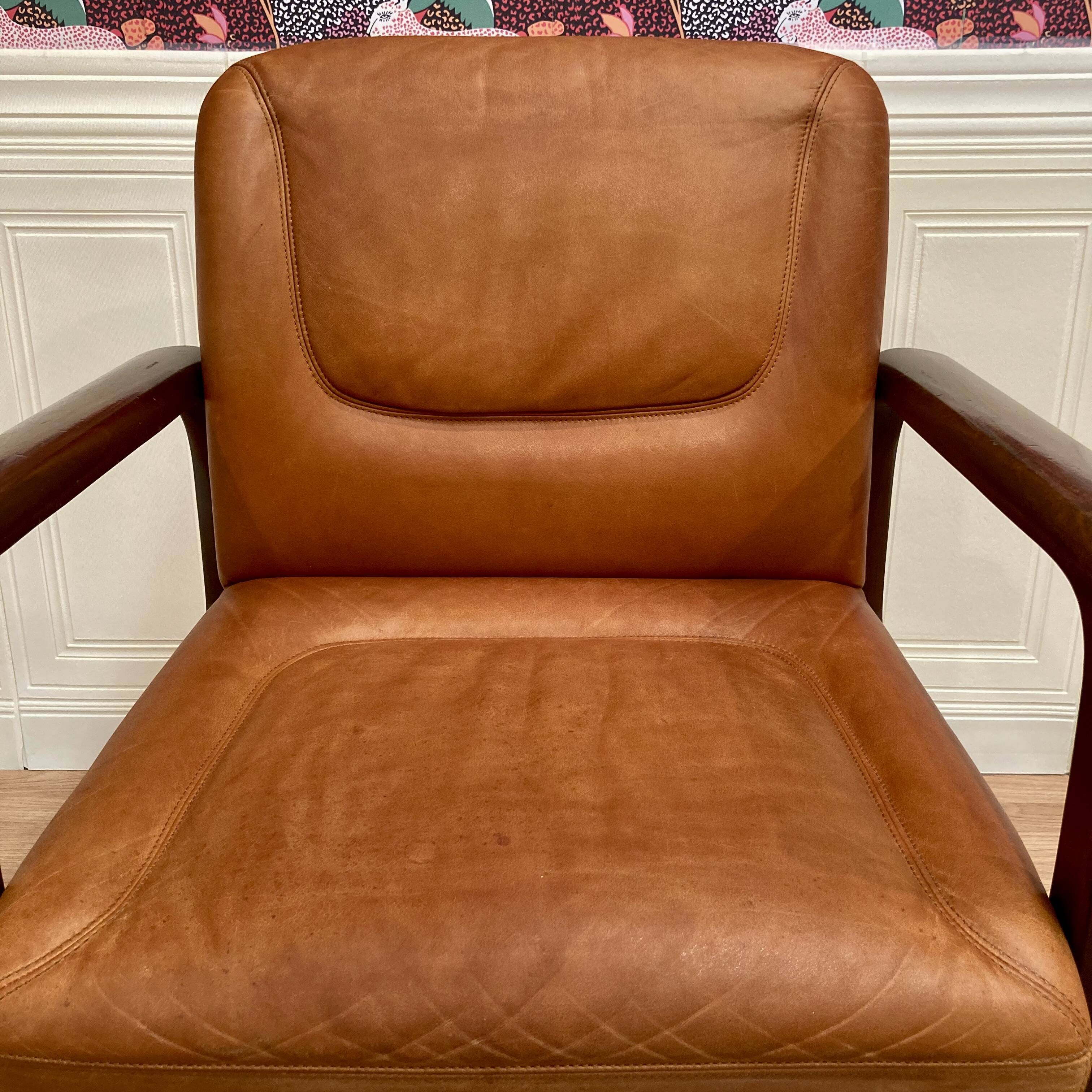 Fauteuil cuir "design 1960".
