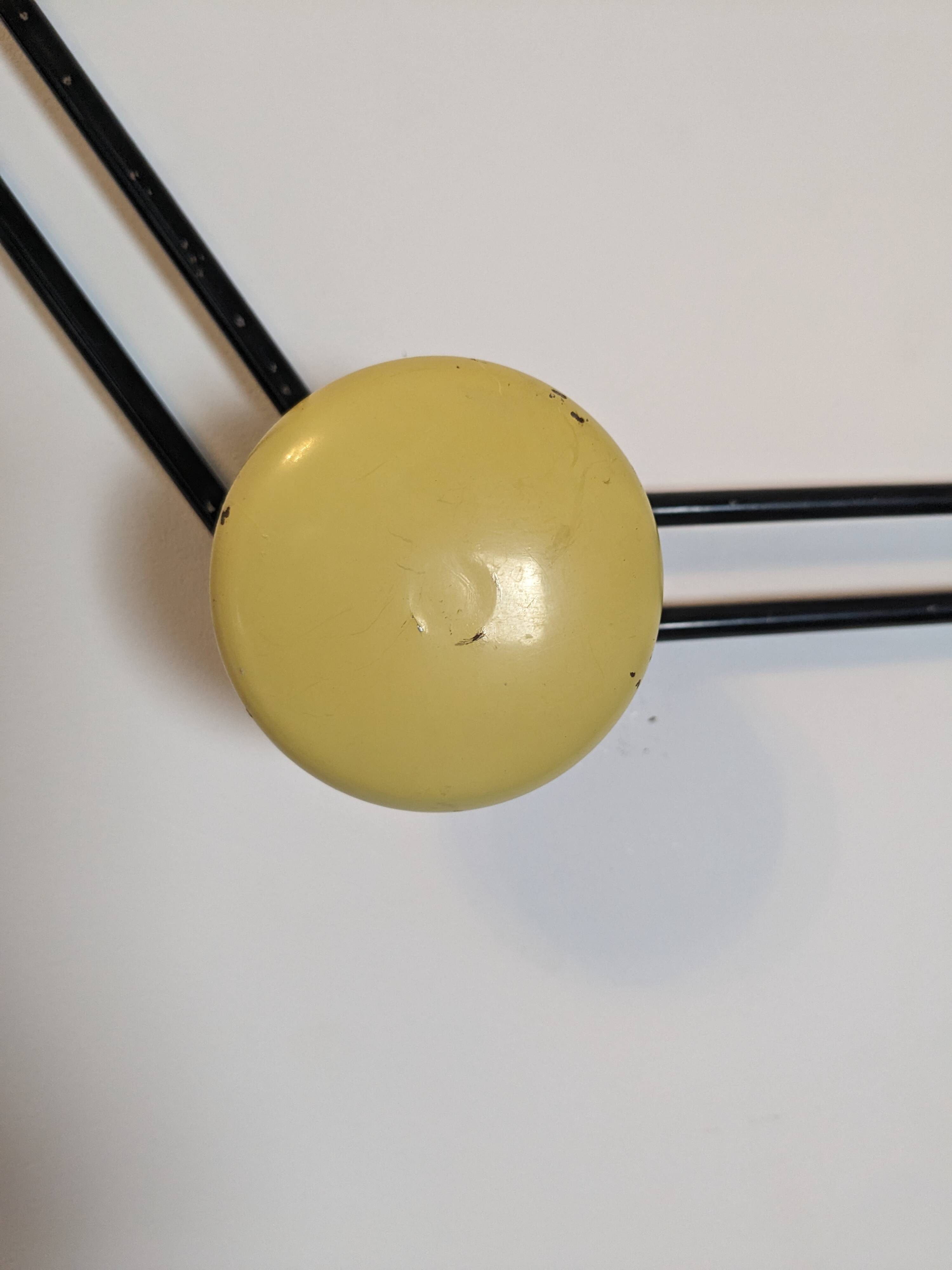 Patère quadruple metallique vintage jaune