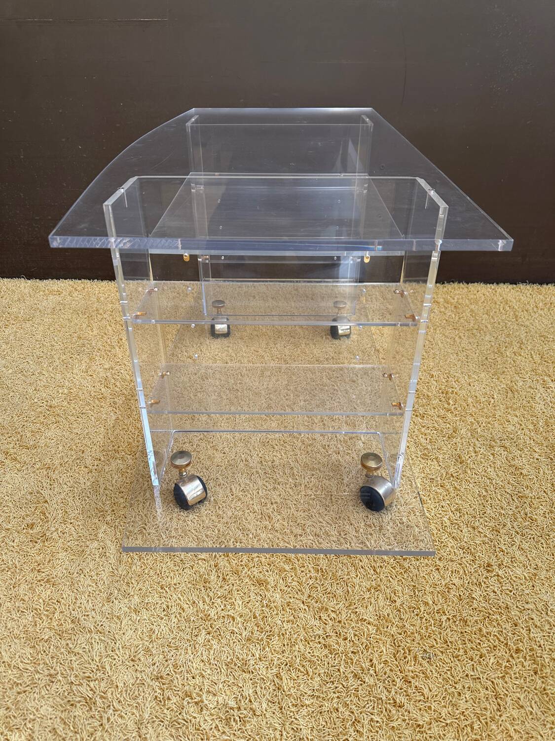 Hi-fi furniture in altuglass by David Lange