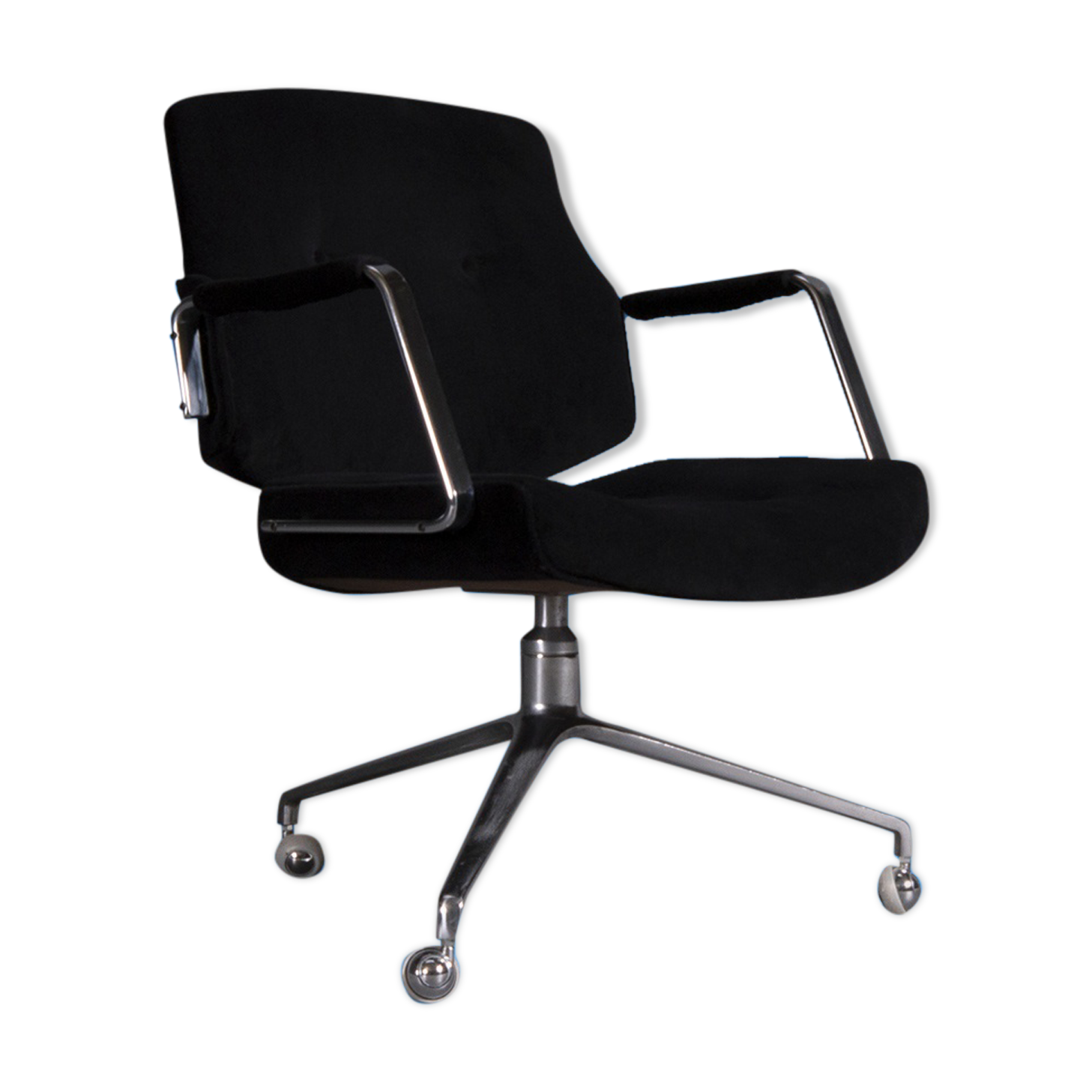 Jørgen Kastholm chair produced by Kill