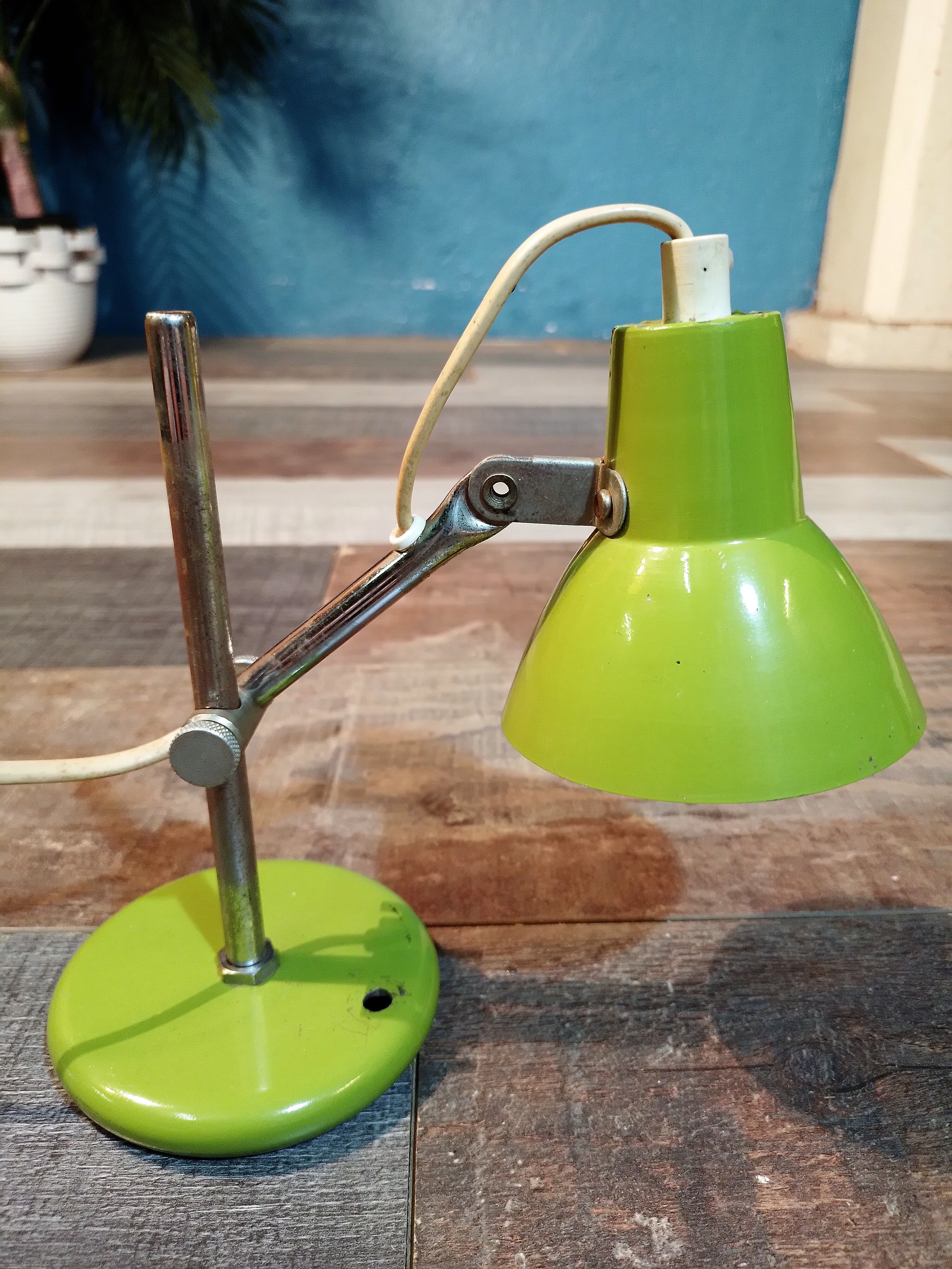 Lamp workshop sewing 1960s