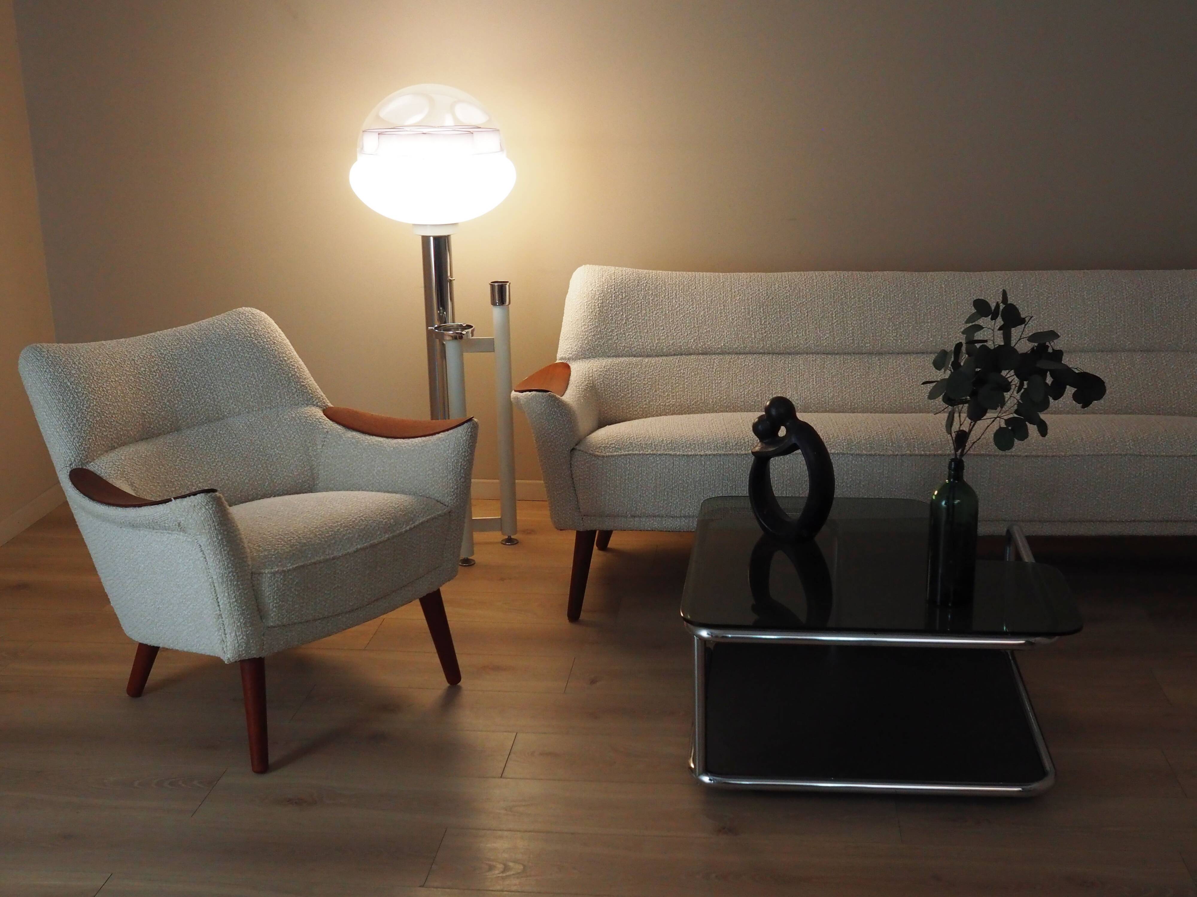 Floor lamp with ashtray, Space Age design, 1960s, production: Italy