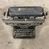 Underwood 14 typewriter