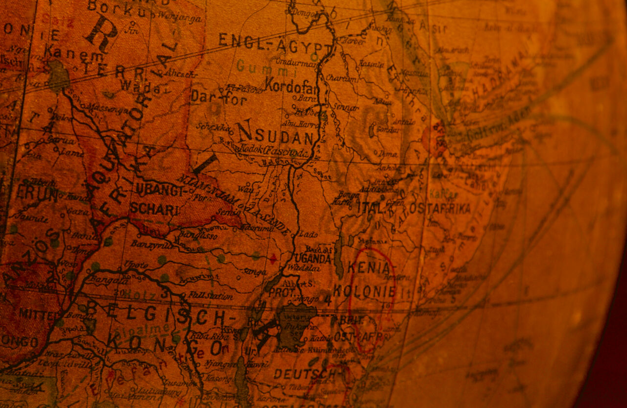 Columbus globe. Edited by Oberrealsch uldirektor Dr. R. Neuse.