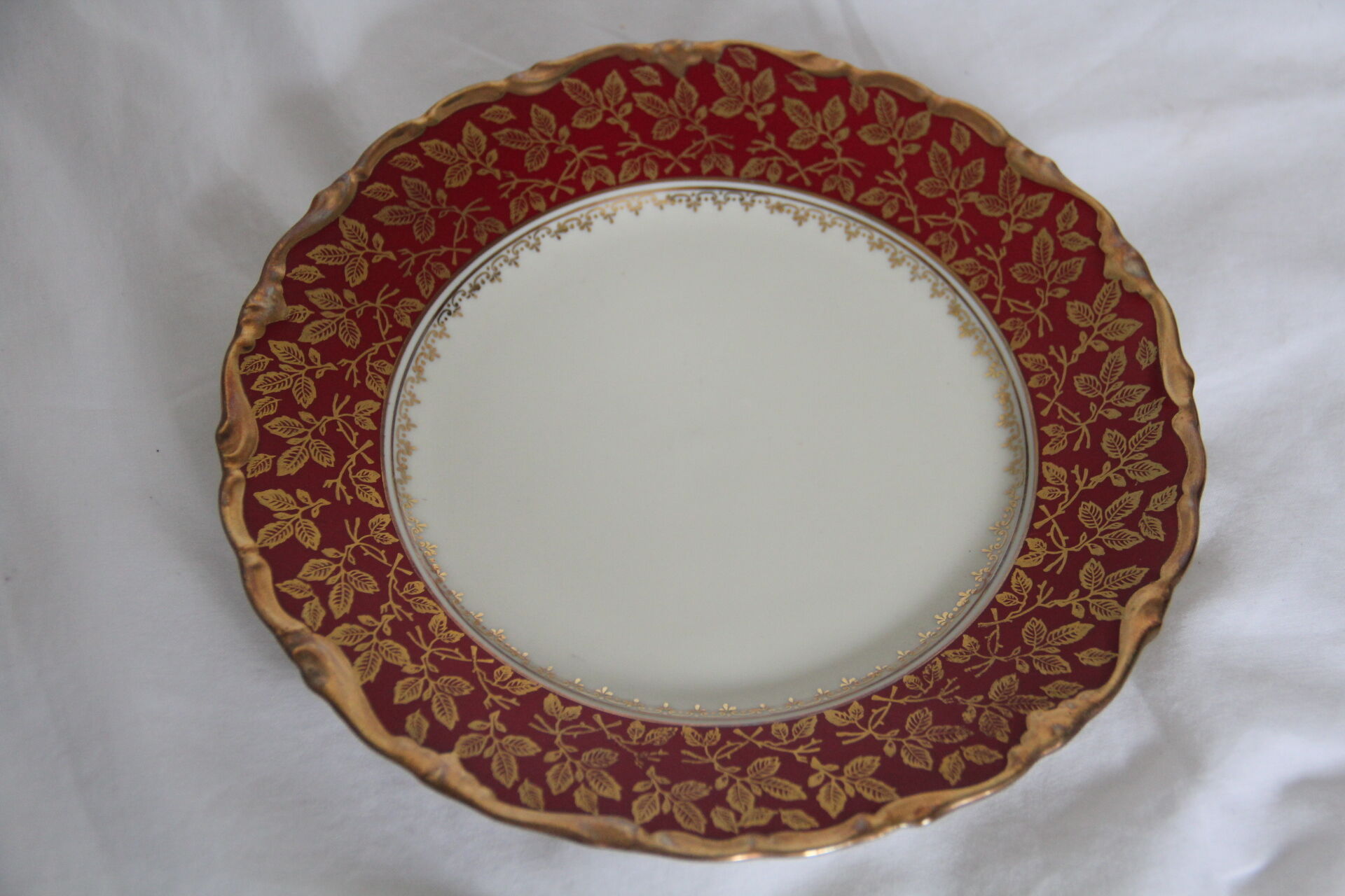 Two dessert plates, Bavarian porcelain garnet and gold