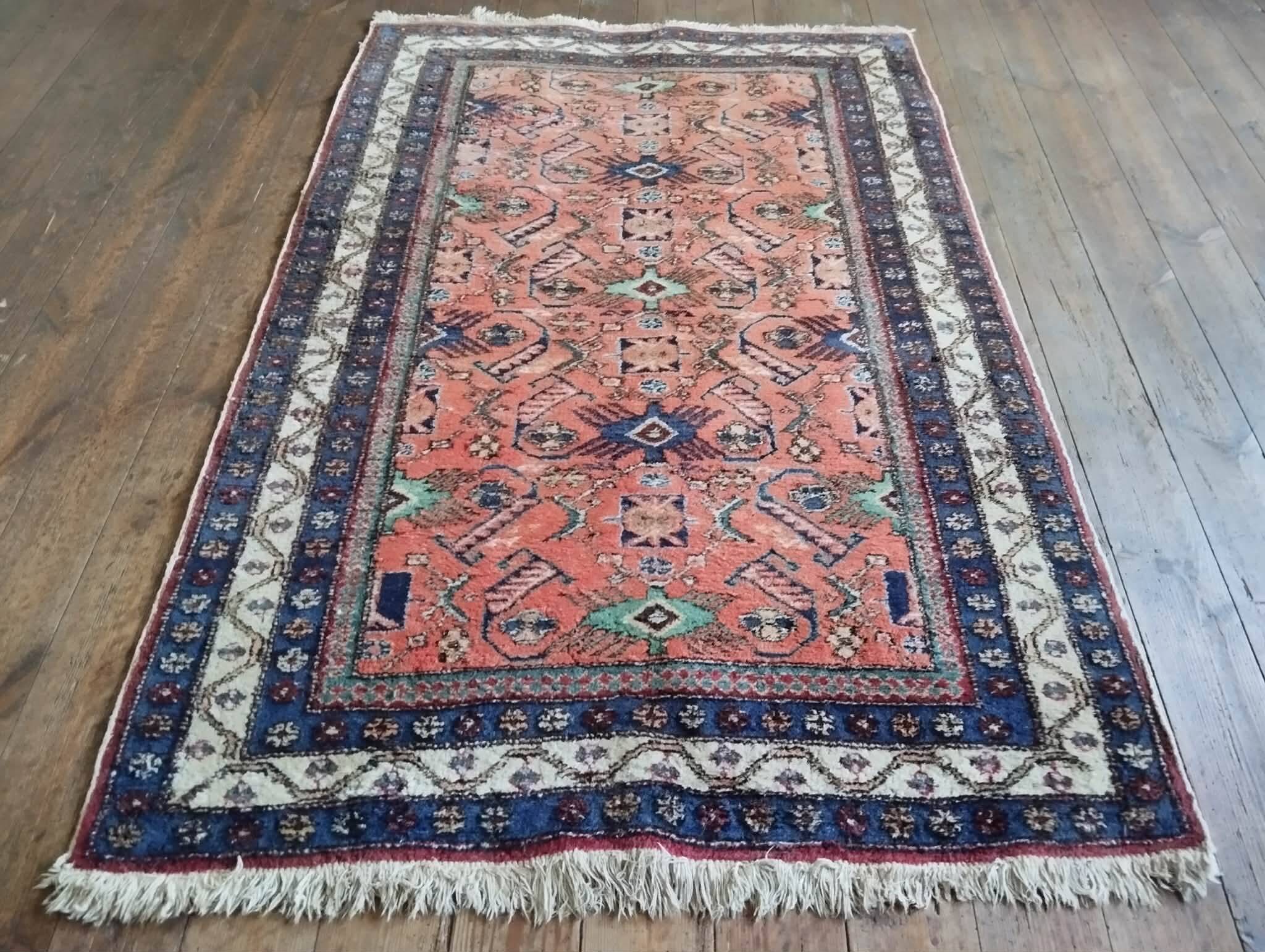 Handmade Persian rug 160x103cm