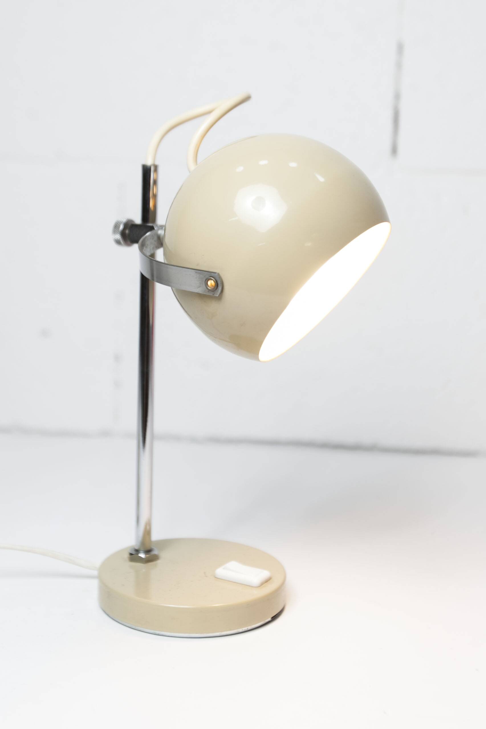 Vintage beige eyeball lamp 1970