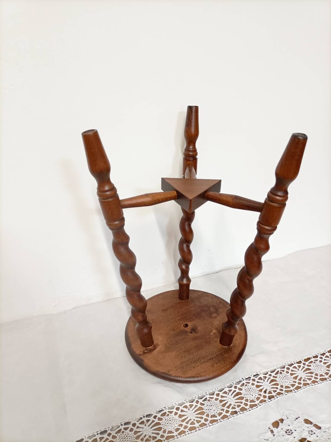 Dudouyt-style plant stool