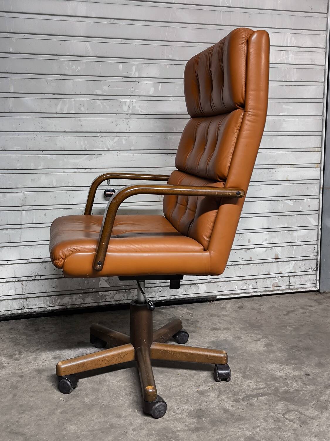 Vintage Knoll armchair