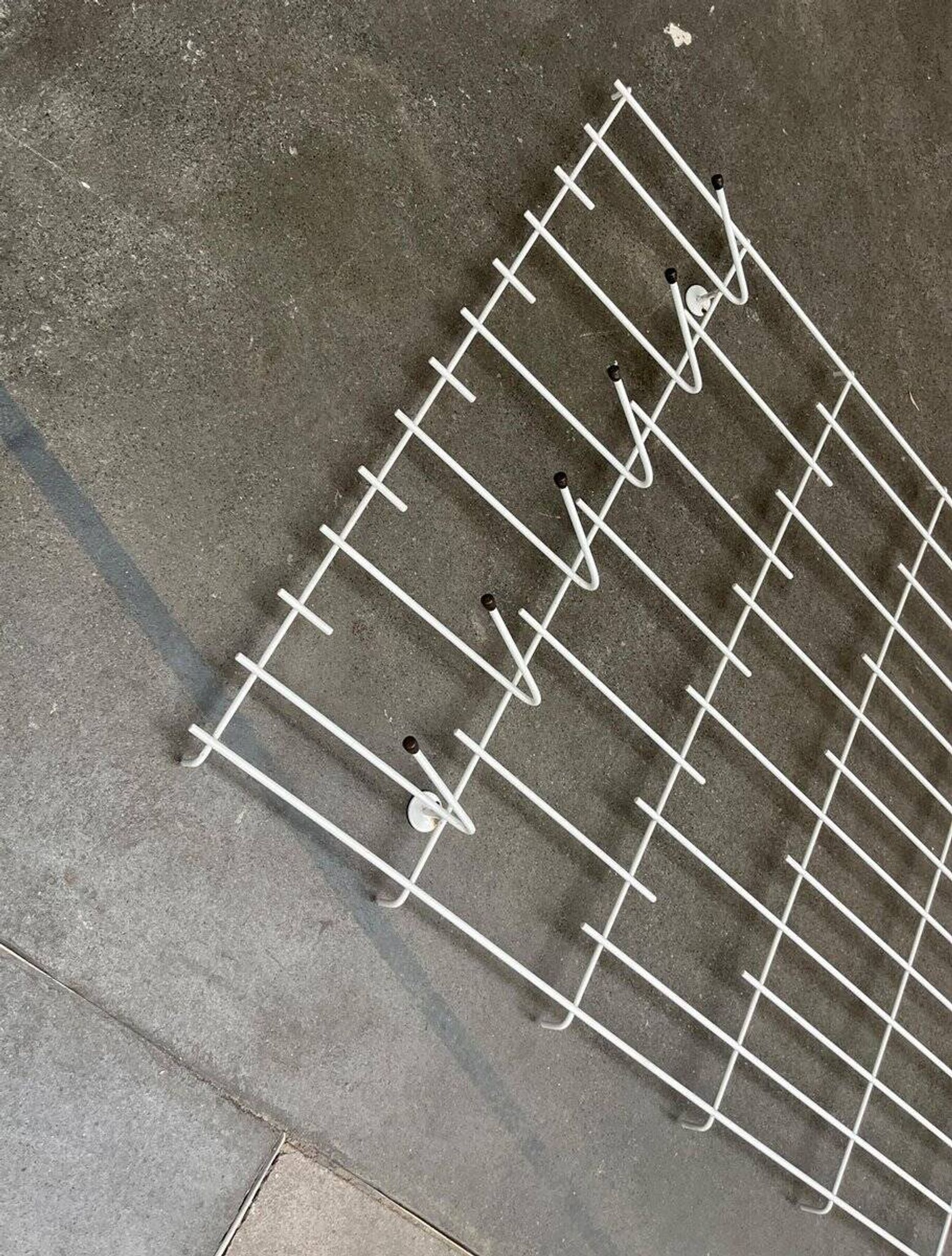 Minimalist German rope coat rack from the mid-century, 1960s.