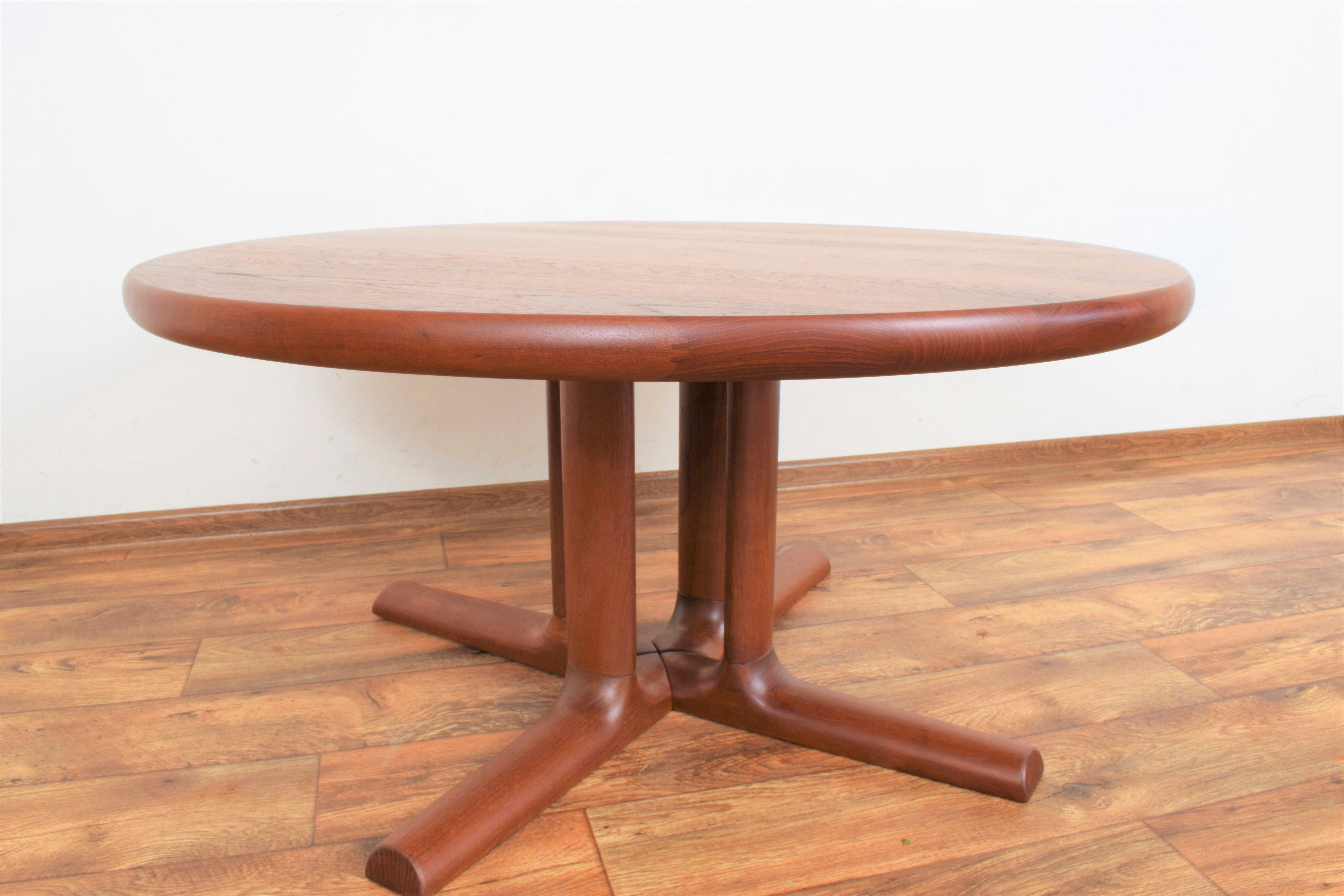 Mid-Century Danish Teak Coffee Table from Dyrlund, 1970s.