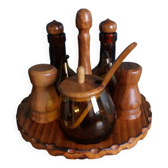 Oil, vinegar, mustard, pepper, salt, olive wood servant from Spain.