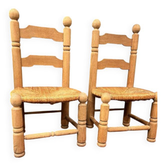 chairs in straw-covered oak