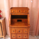 Small cylinder secretary