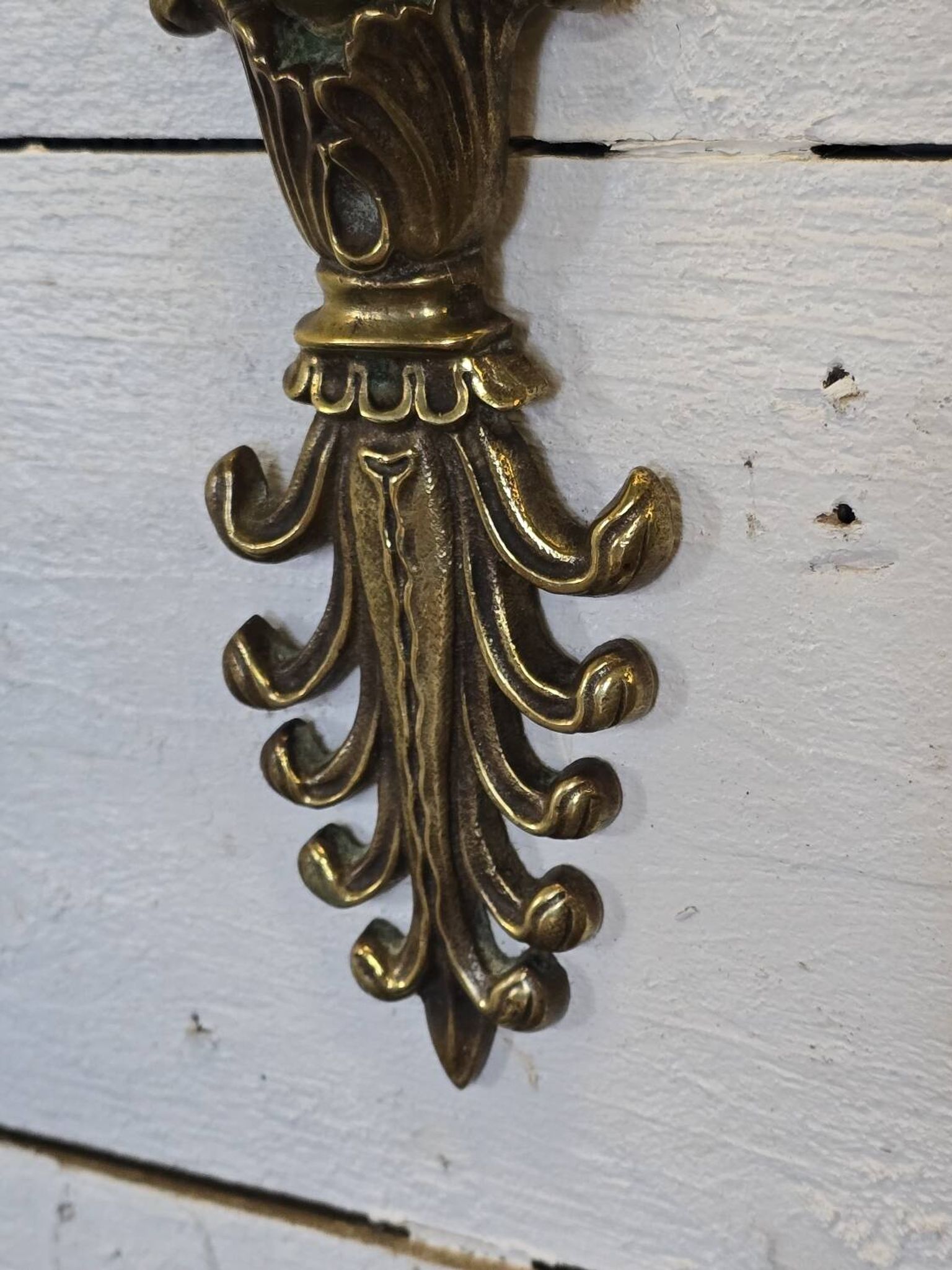 Louis XVI style wall lamp in bronze