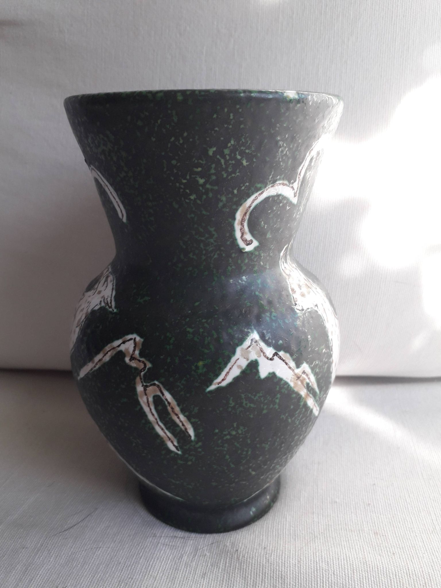 Vase vintage au décor alpin signé Italy