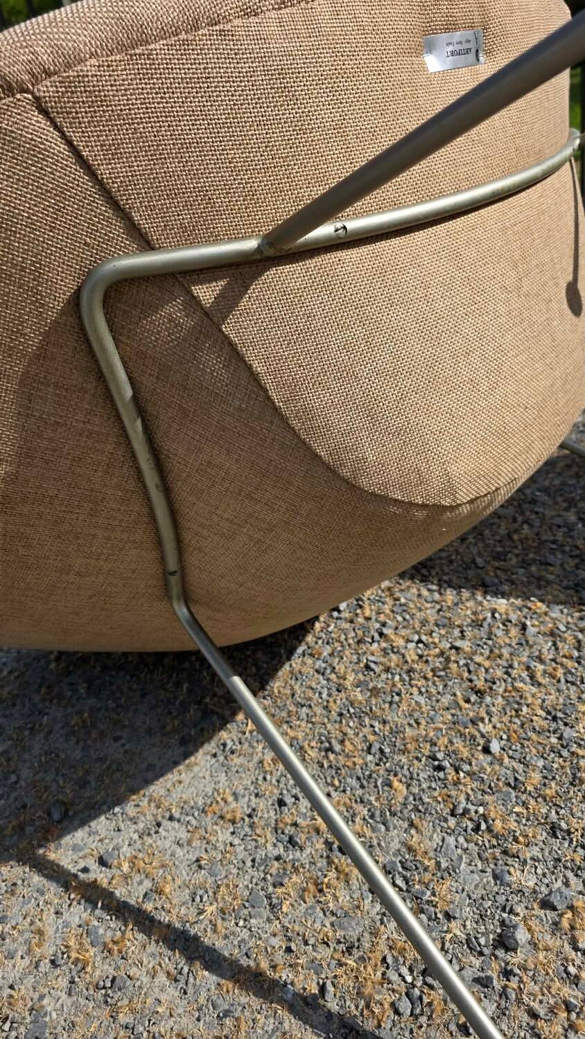 Pair of Oyster armchairs F156 and F157 by Pierre Paulin, late 1950s-60s.