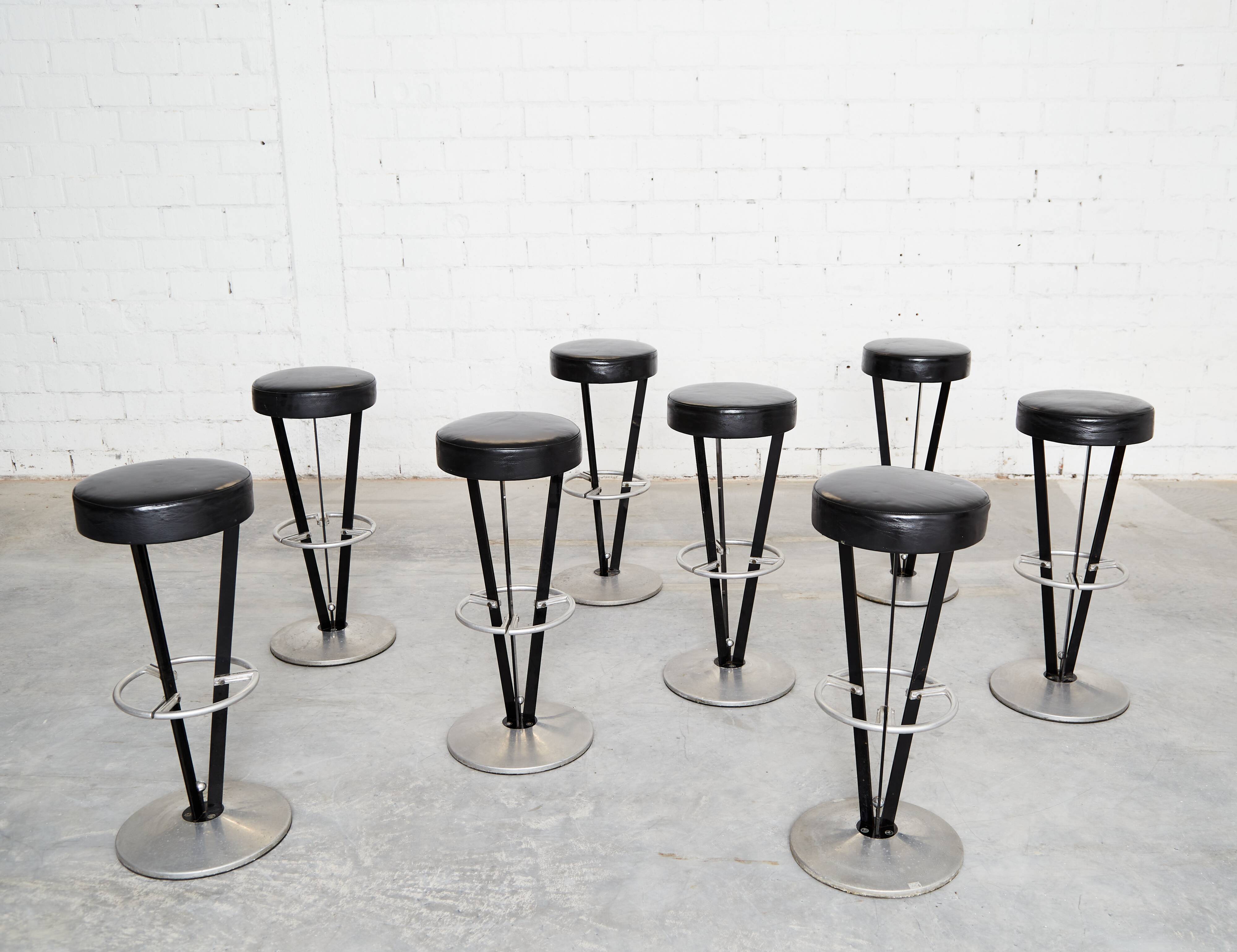 Tabouret "Dry Martini" Pedro Miralles pour AKABA