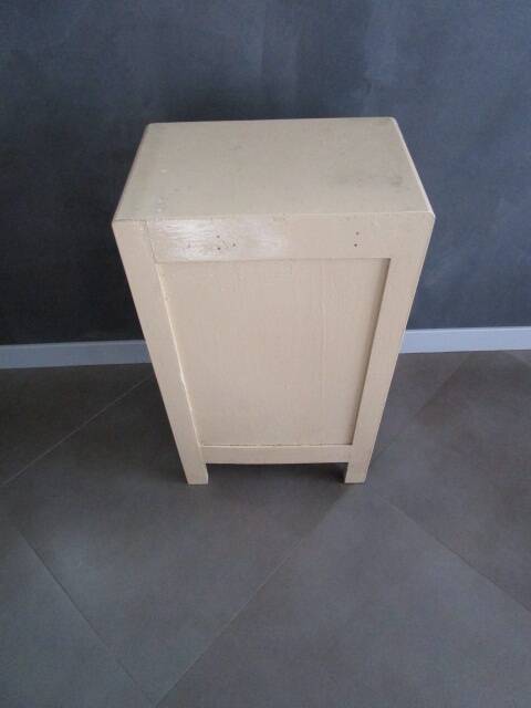 Small 50s sideboard with 4 drawers