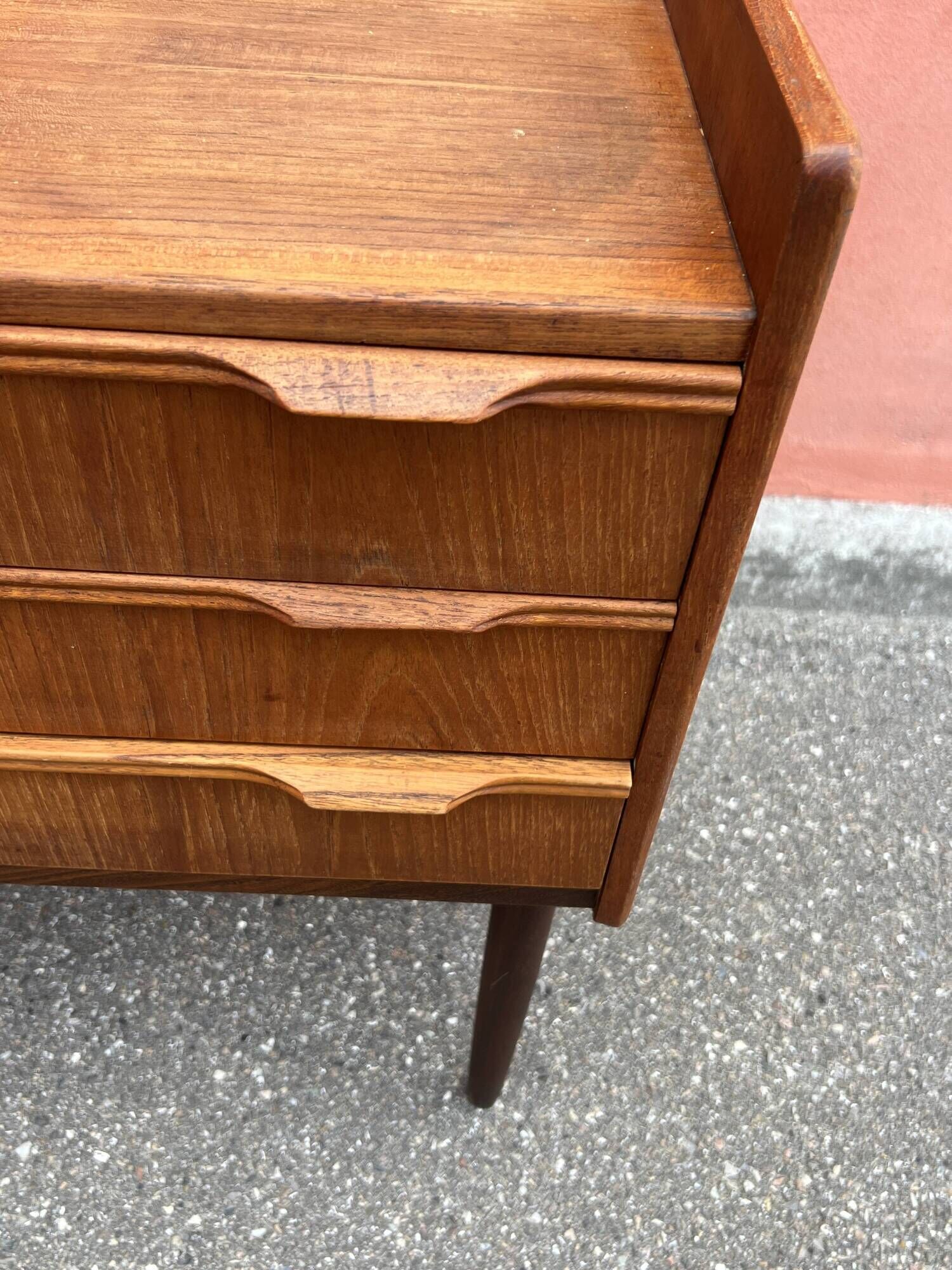 Danish vintage teak chest of drawers / nightstand, Mid century modern 1960