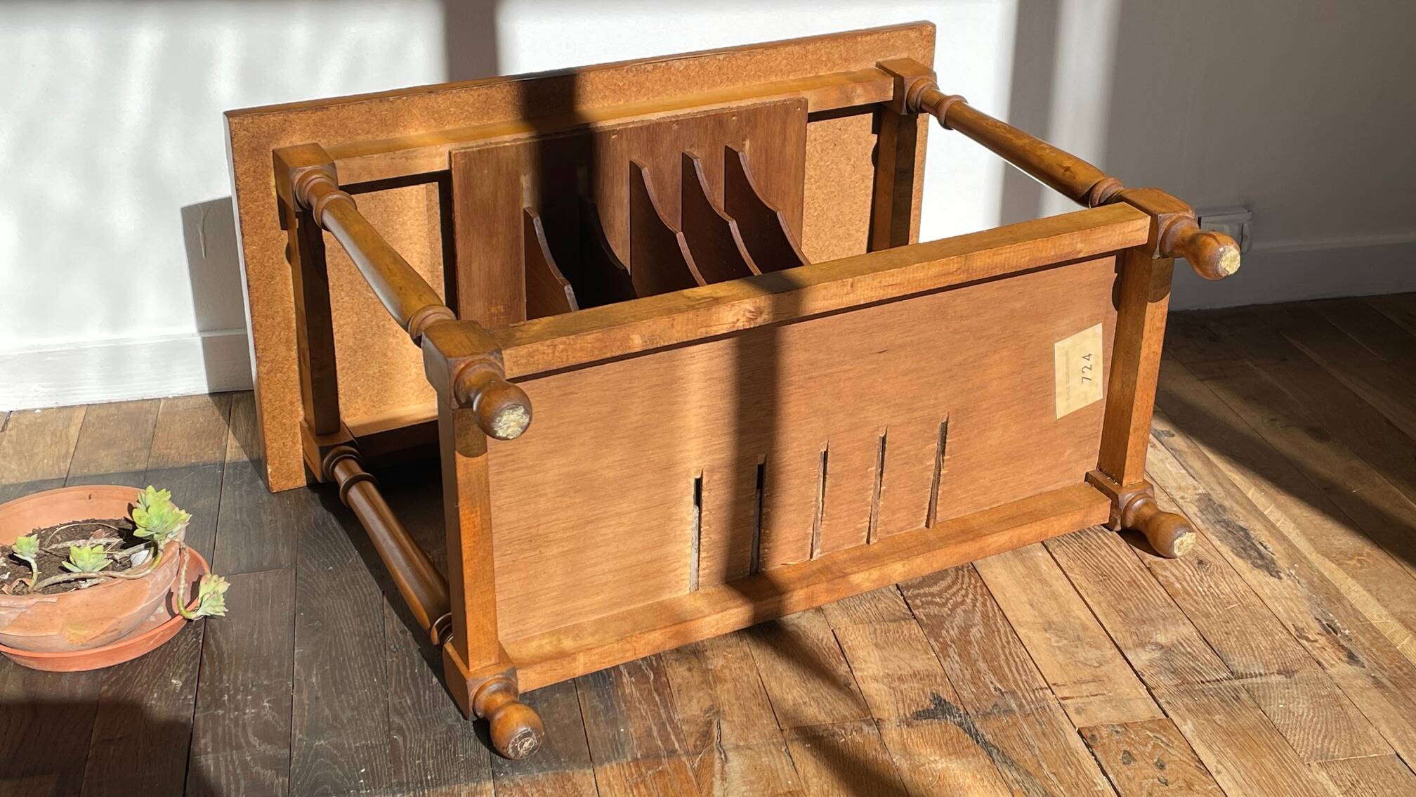 Meuble bas electrophone vintage