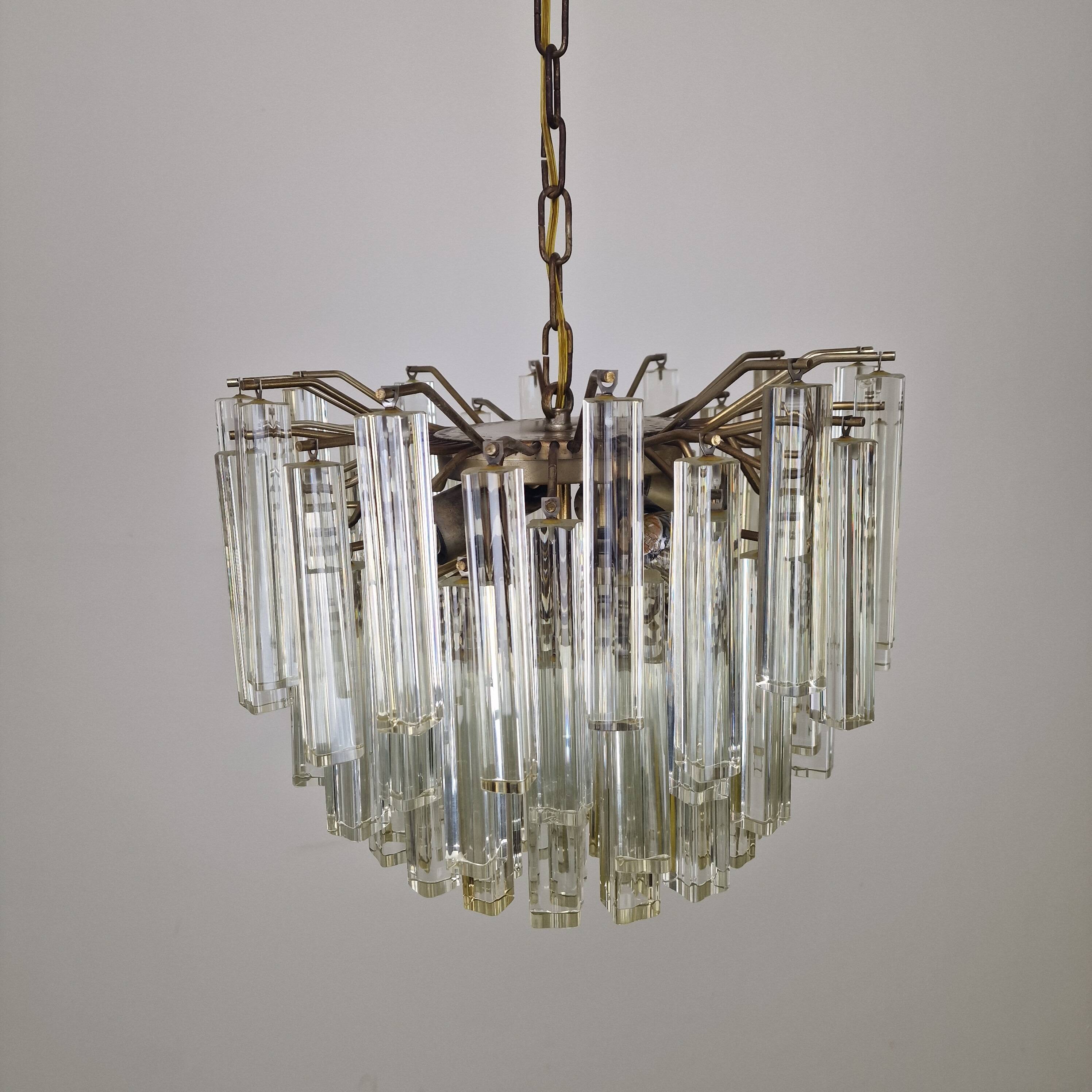 Venini Murano Glass Chandelier 85 Hand-Blown Quadriedri Prisms, 1960's