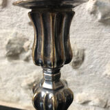 Bougeoir ancien en bronze argenté