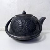 cast iron teapot