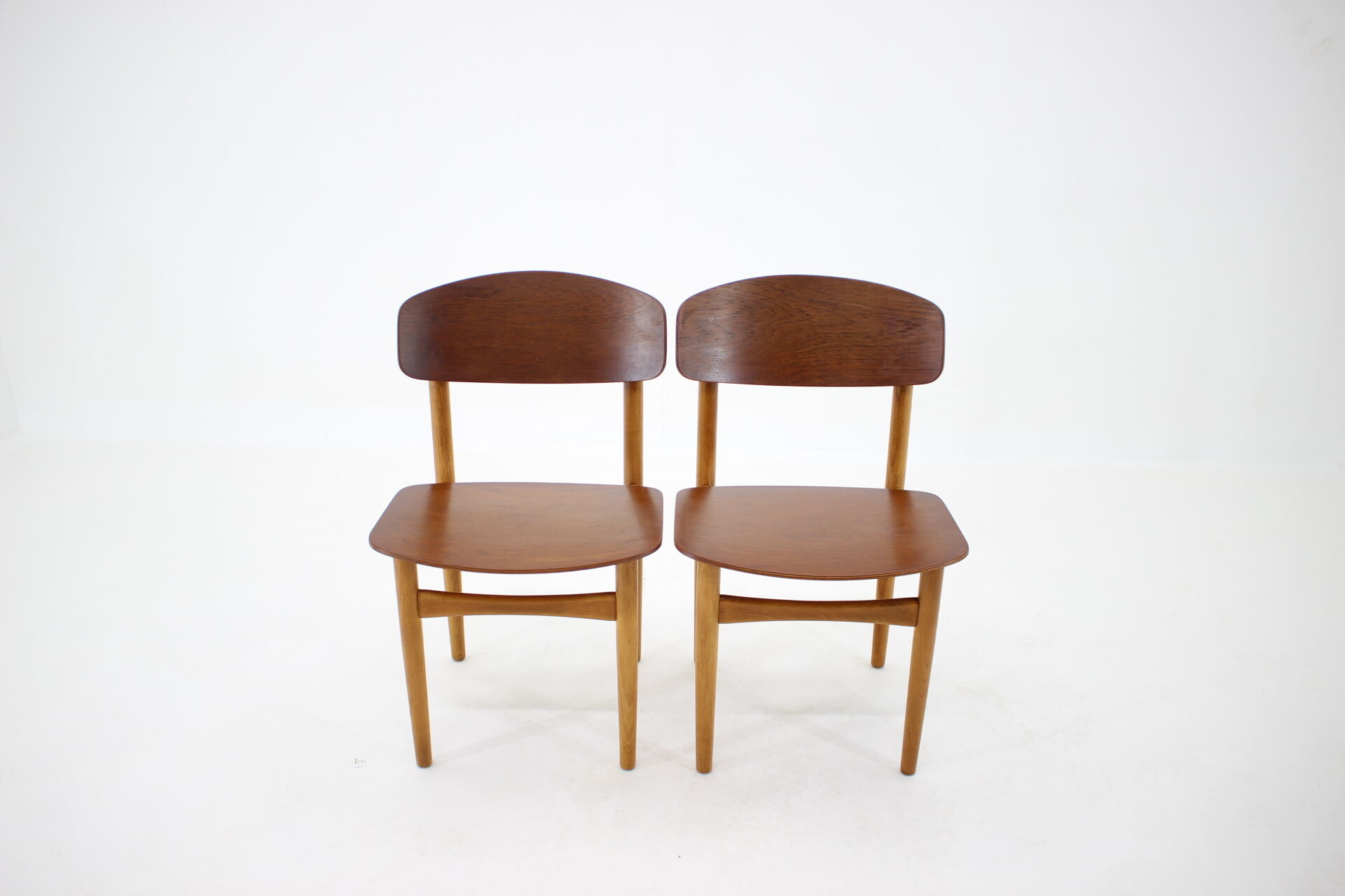 1960s Børge Mogensen Model 122 Oak and Teak Dining Chairs for Søborg Møbelfabric, Denmark