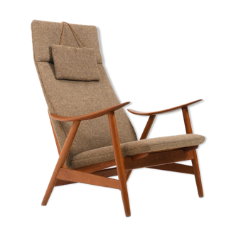 Mid Century Illum Wikkelsø Teak Lounge Chair