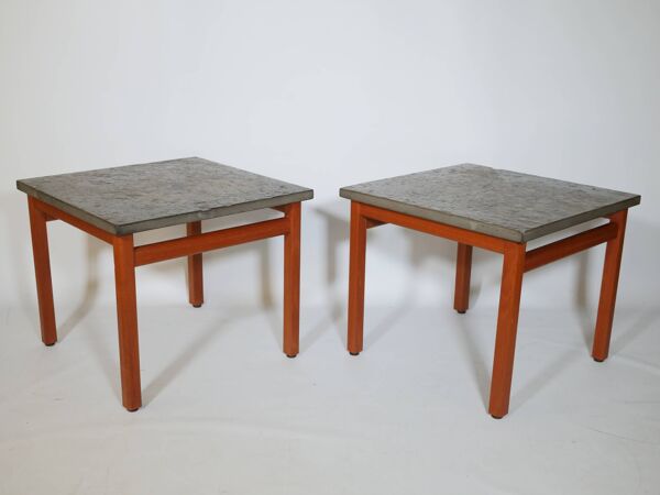 Ensemble de tables d'appoint en teck et ardoise du milieu du siècle, vintage des années 60 et 70