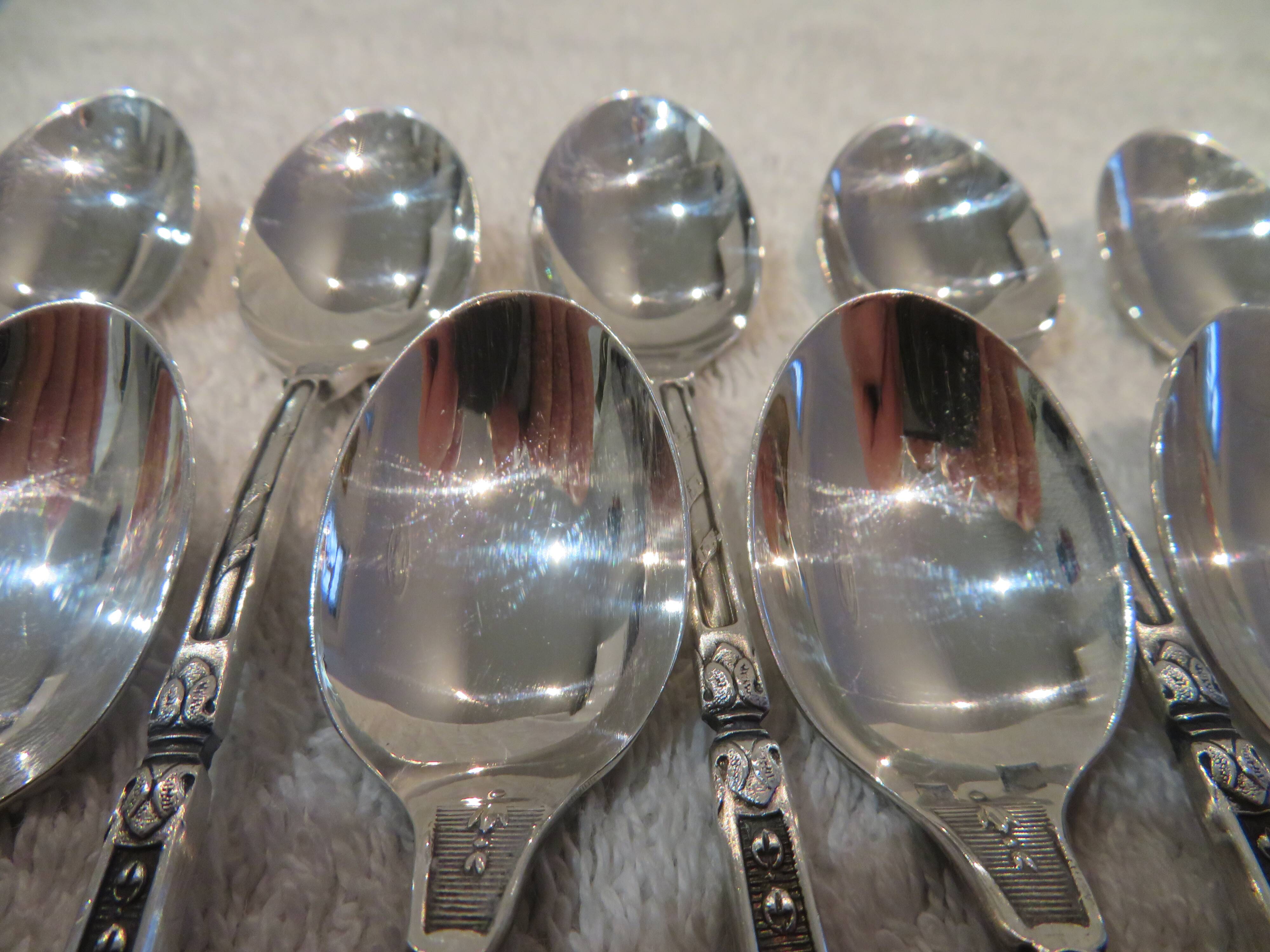 12 silver-plated mocha spoons with goldsmith Manulor Russian handle 10.6cm