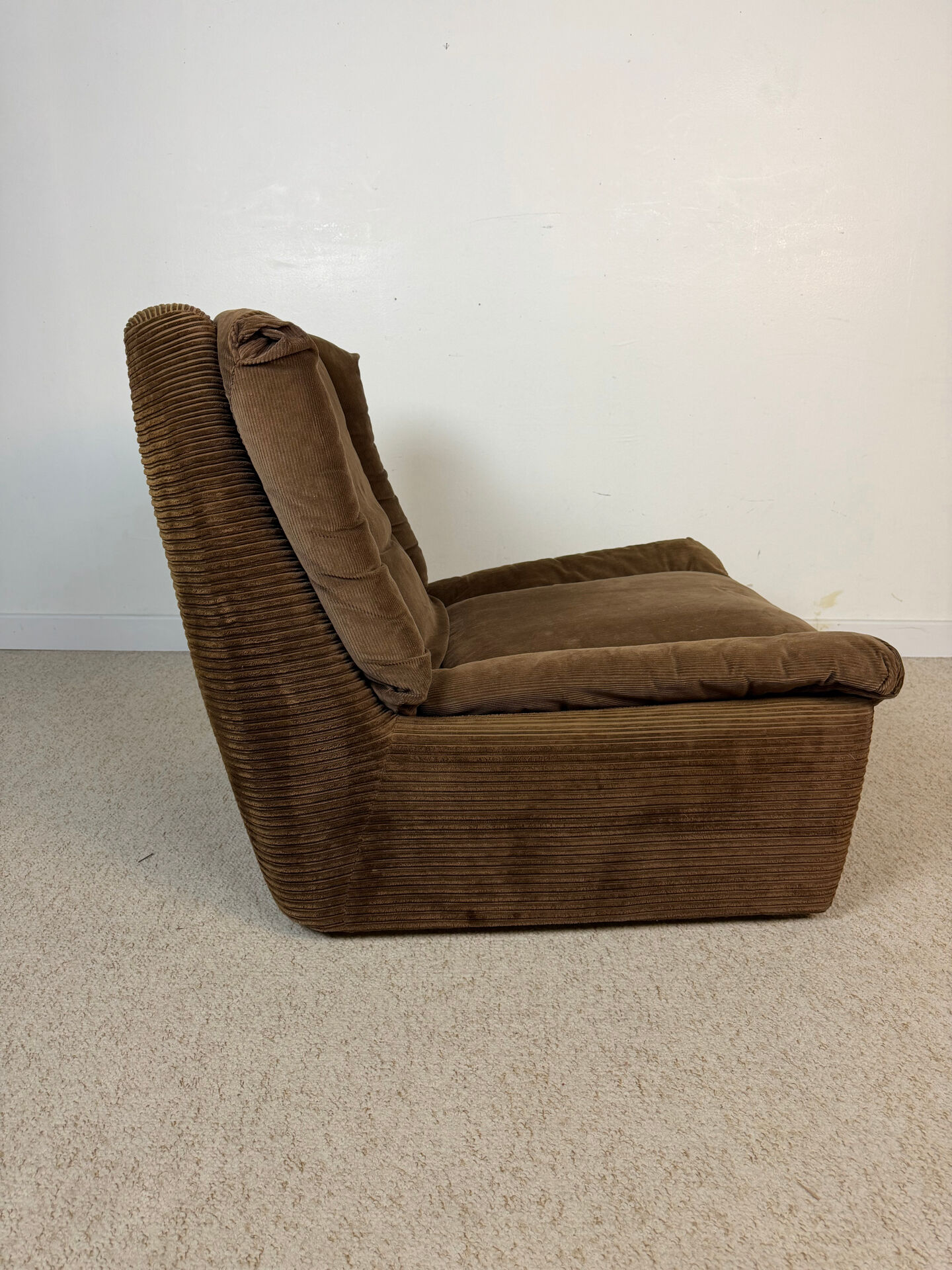 Steiner lounge chair in brown corduroy – 1970s