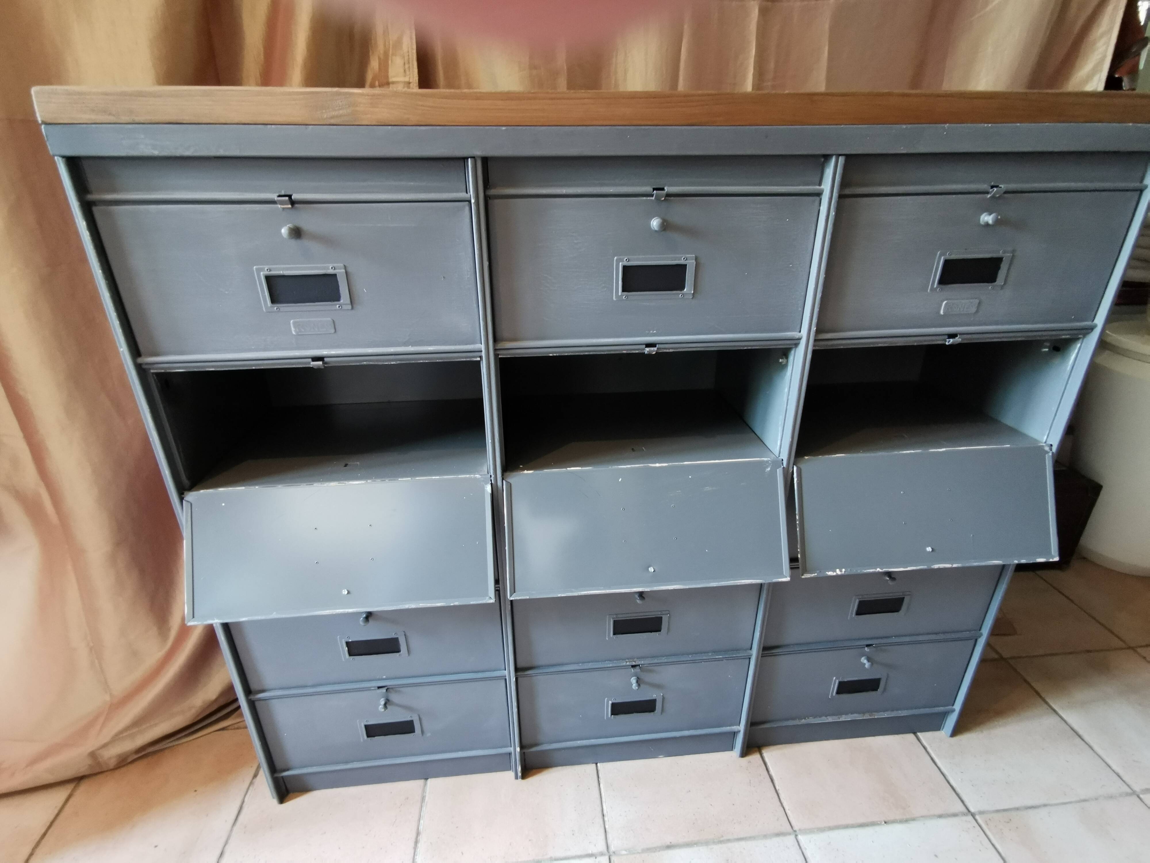 Old 1970s Ronéo furniture industrial style 15 valves