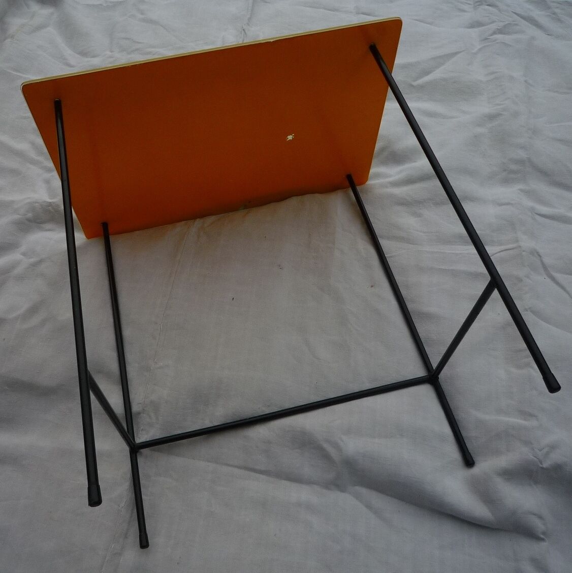 Small glass side table, yellow, vintage 50s (1952)