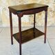 Table d'appoint Art déco en noyer avec étagère, années 1930