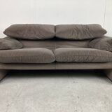 Maralunga sofa by Vico Magistretti for Cassina
