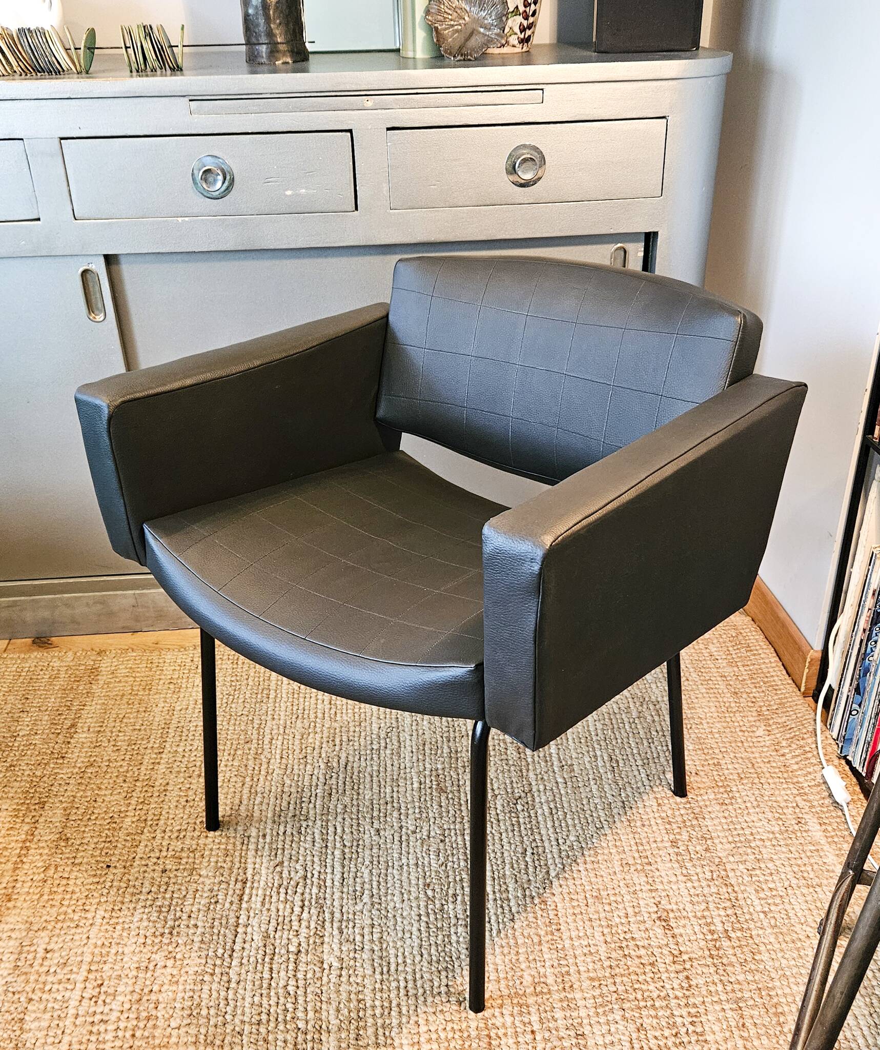 Fauteuil « Conseil » de Pierre Guariche 1960