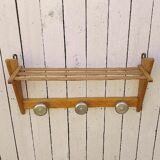 Coat rack and vintage hats reconstruction