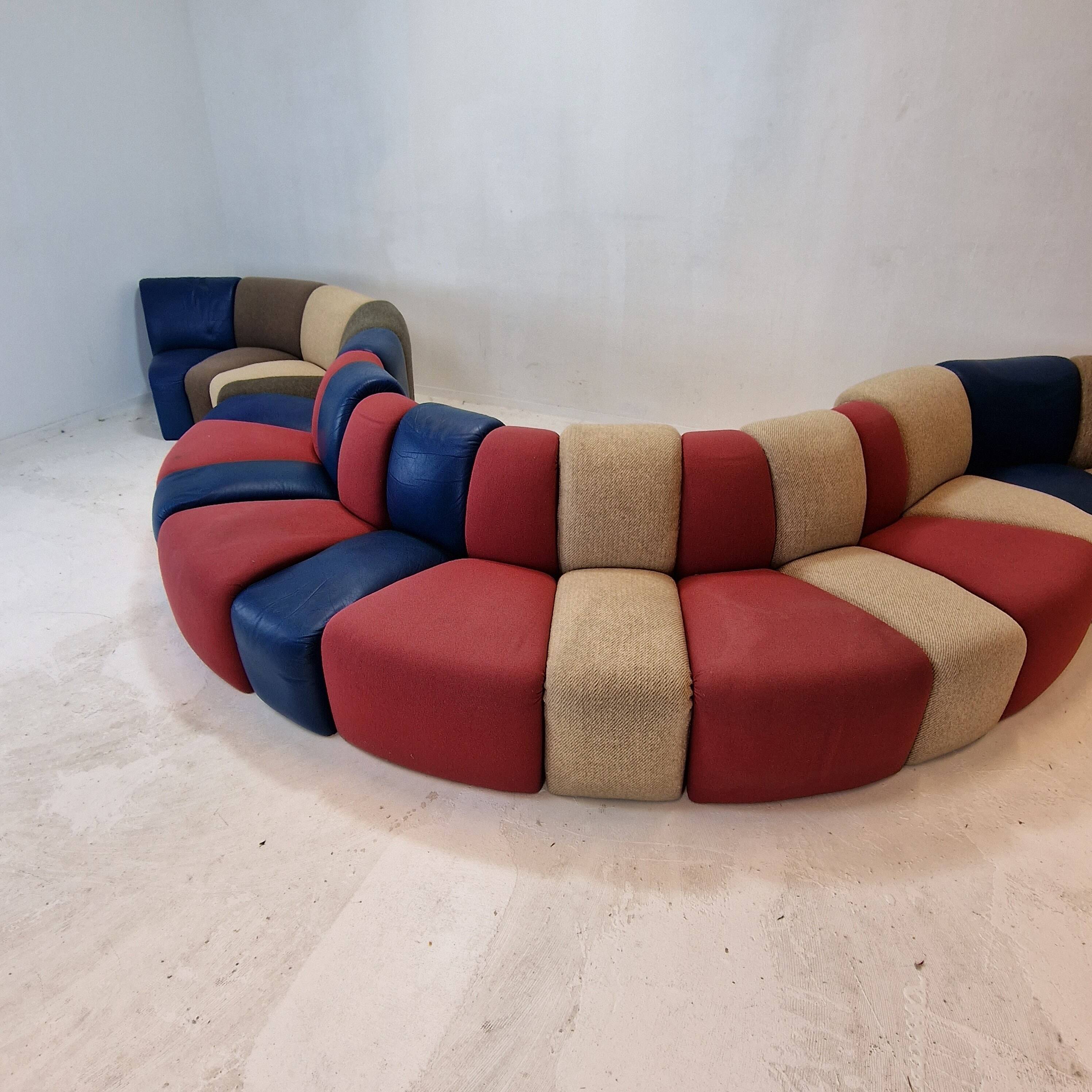 Huge "Mississippi" Lounge Sofa by  Groupe Artifort, 1970's