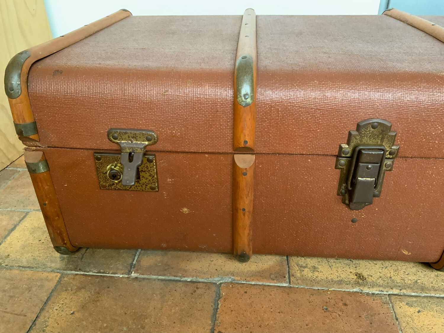 Travel trunk
