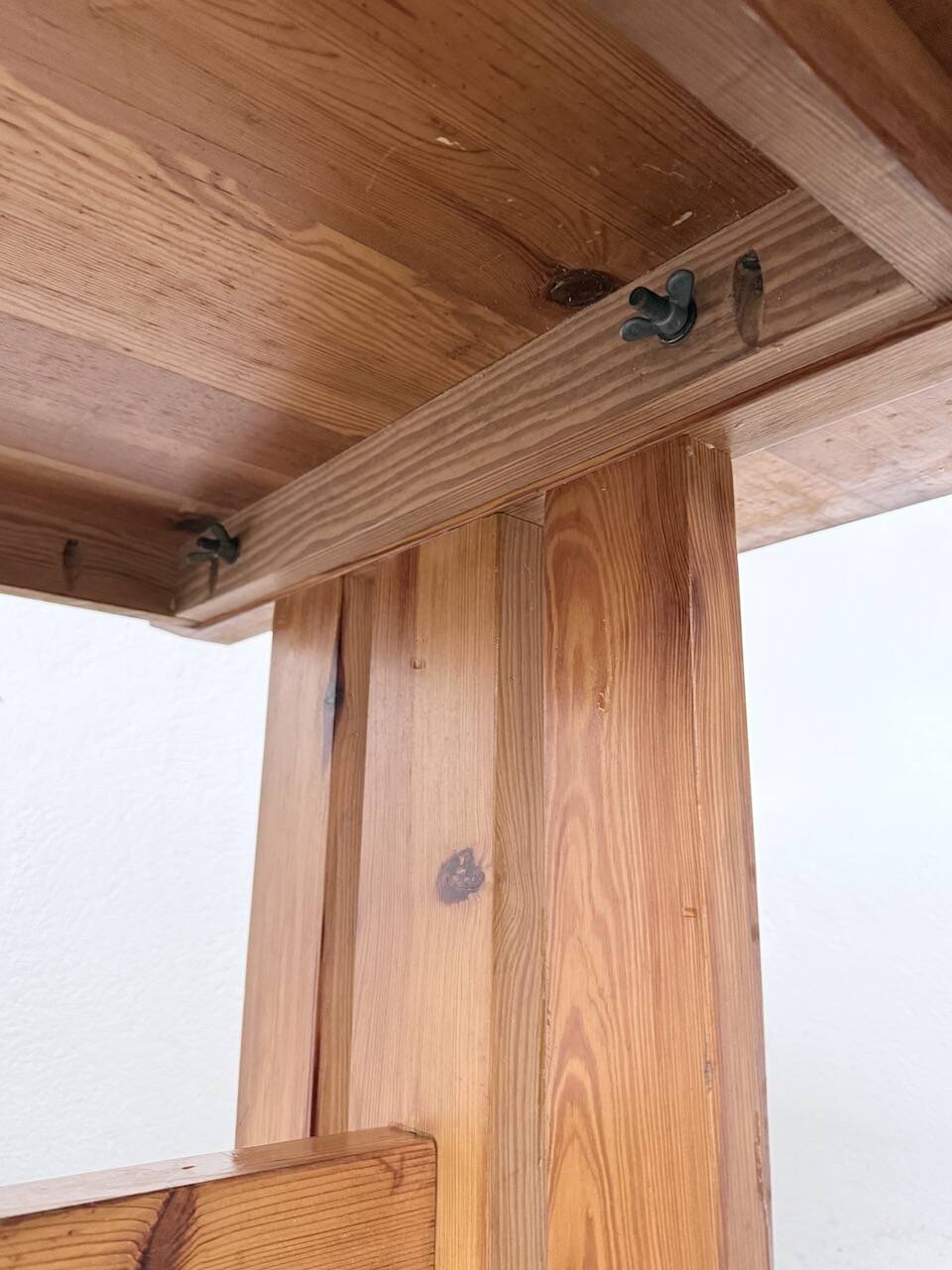 Mountain furniture table made of solid pine