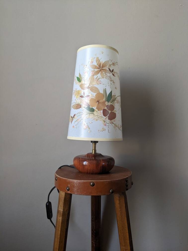 Bohemian country decoration bedside lamp with vintage dried flower lampshade