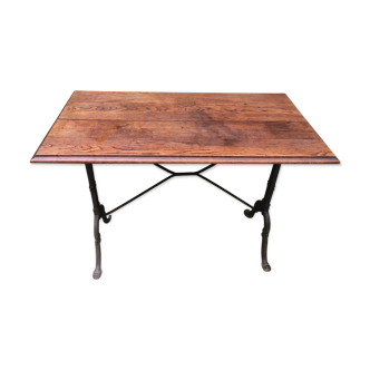 Bistro table