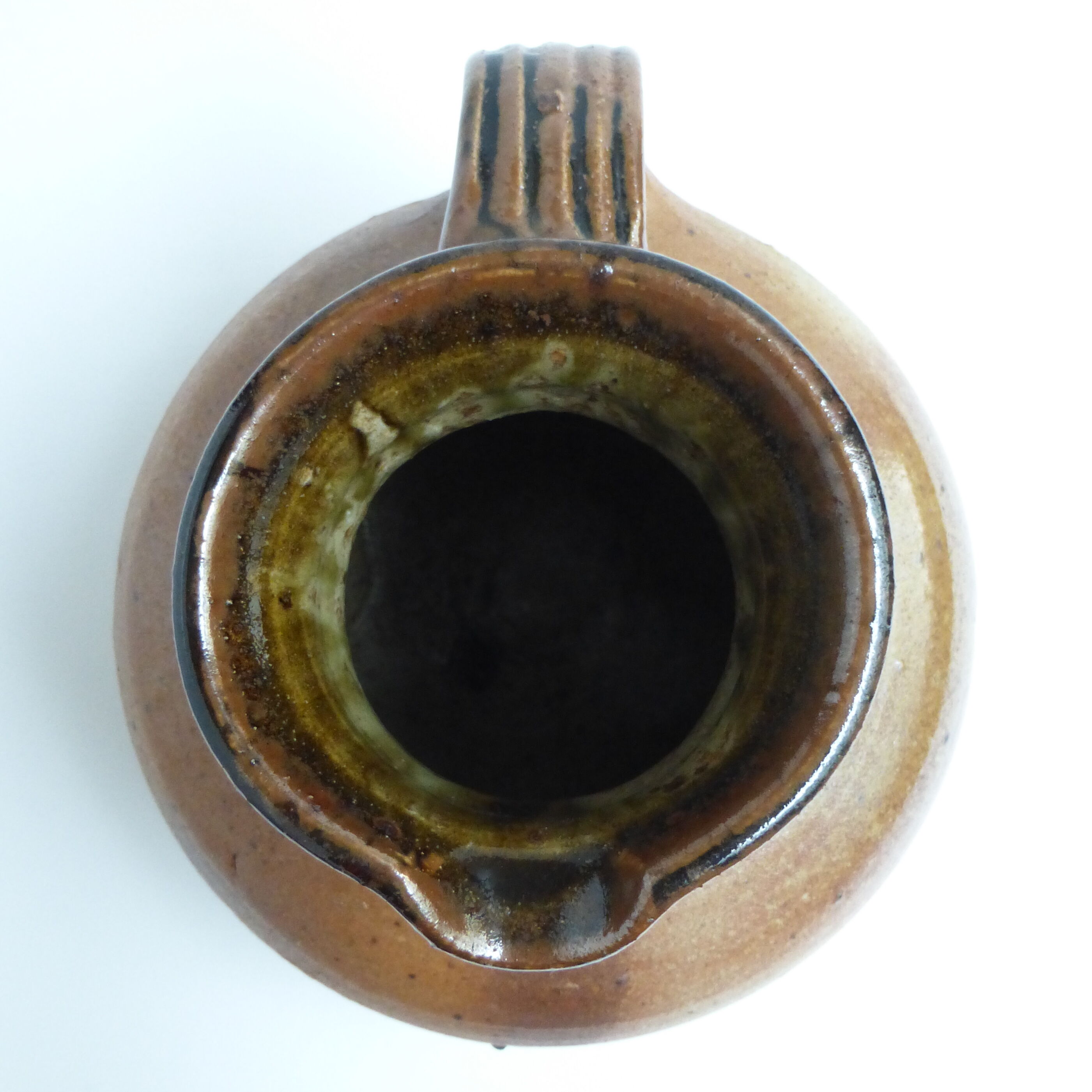 Sandstone pitcher Digan La Borne