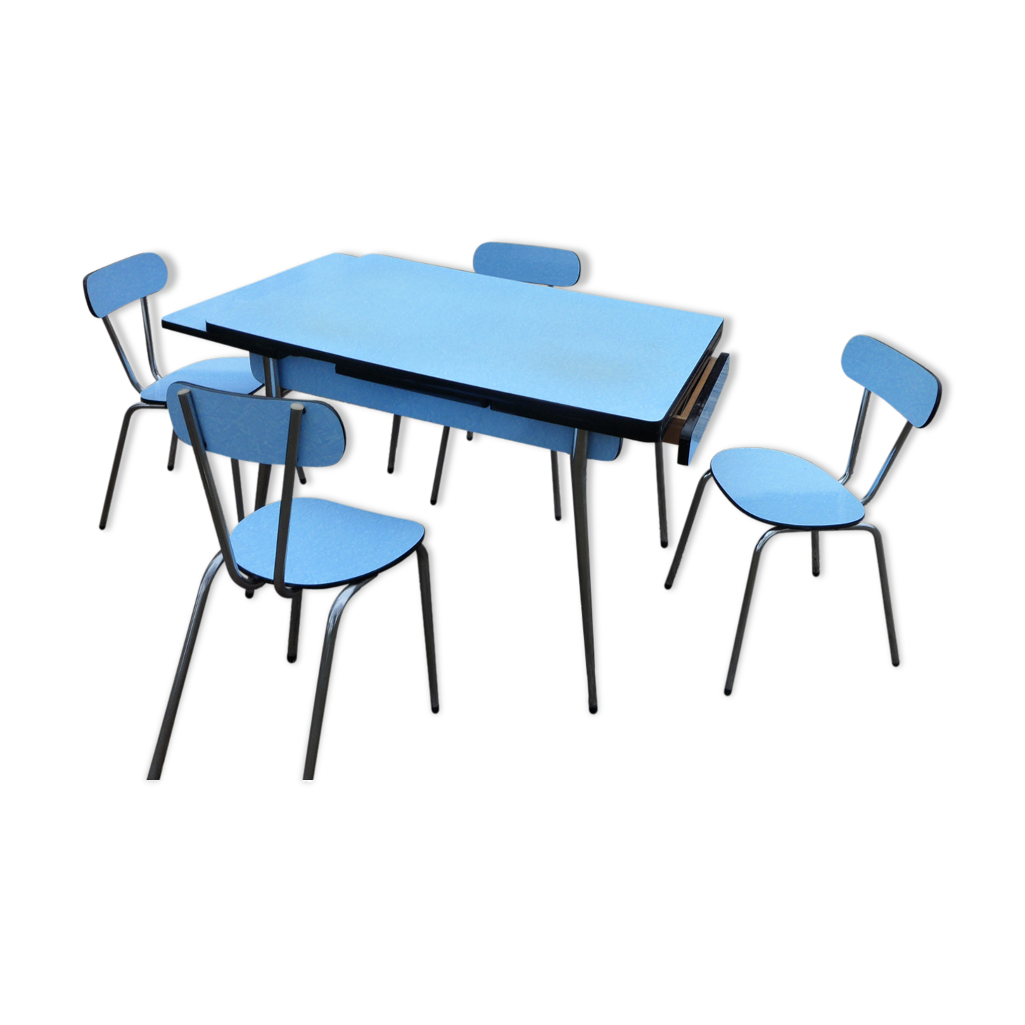 TABLE AND 4 FORMICA BLEUE CHAISES