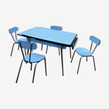 TABLE AND 4 FORMICA BLEUE CHAISES