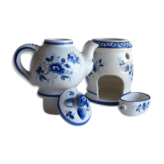 Teapot and tea set